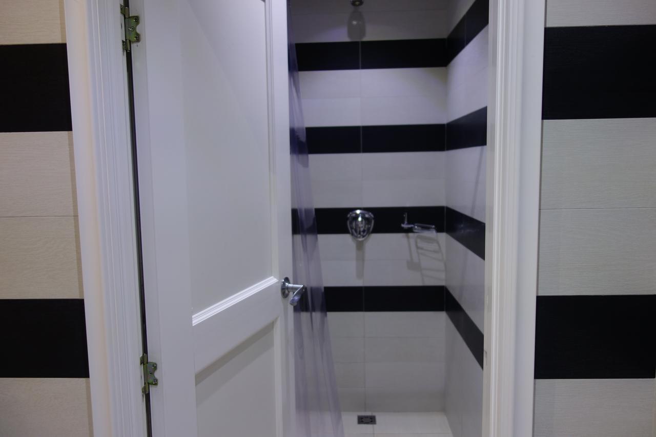 Single Room with Shared Bathroom